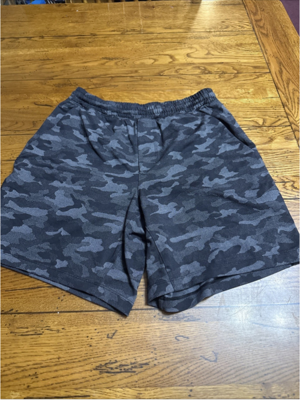 Lululemon Men's Small Surge Short 6” Lined Jacquard Variegated Camo Black S20 - Picture 3 of 5